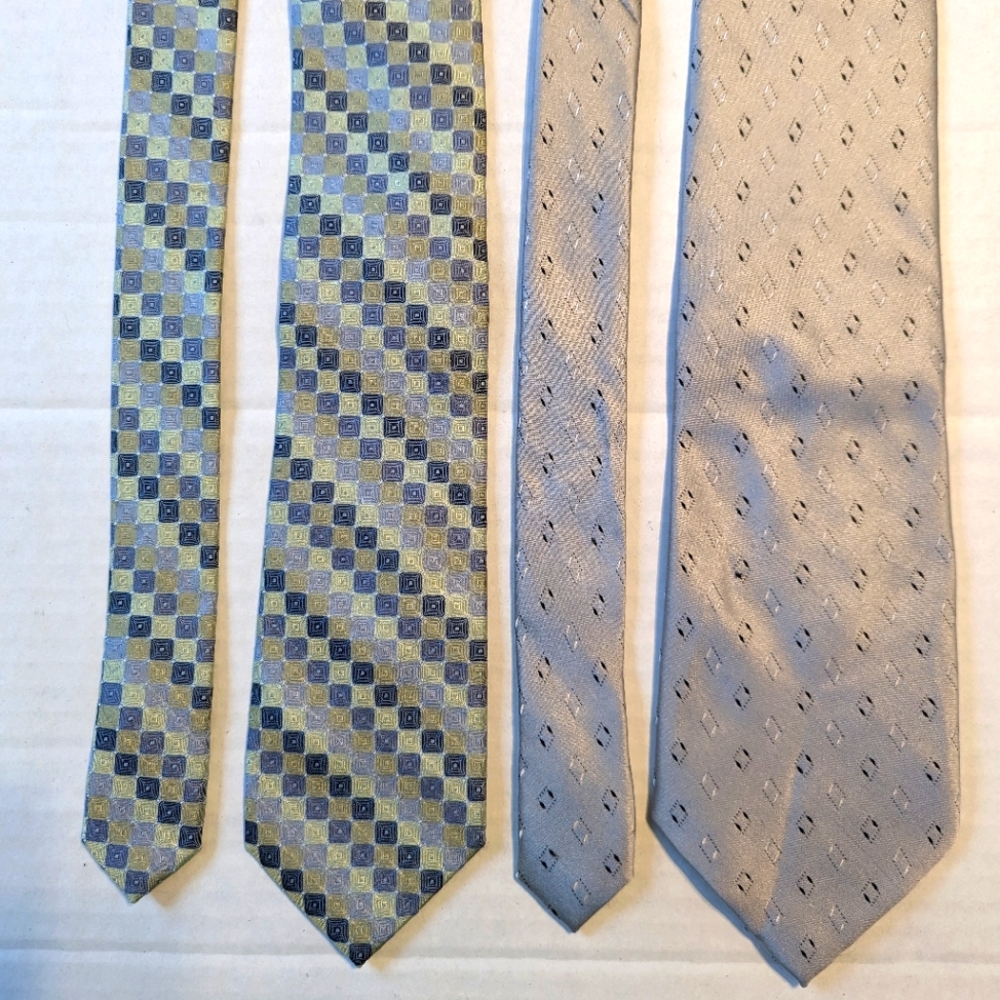 Set Of 2 Men's Calvin Klein Neck Ties